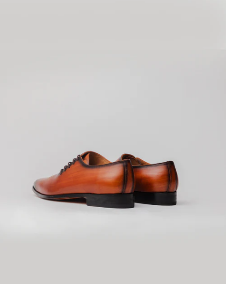 Men's Cognac Leather Oxford Dress Shoes with Lateral Lacing - Image 4
