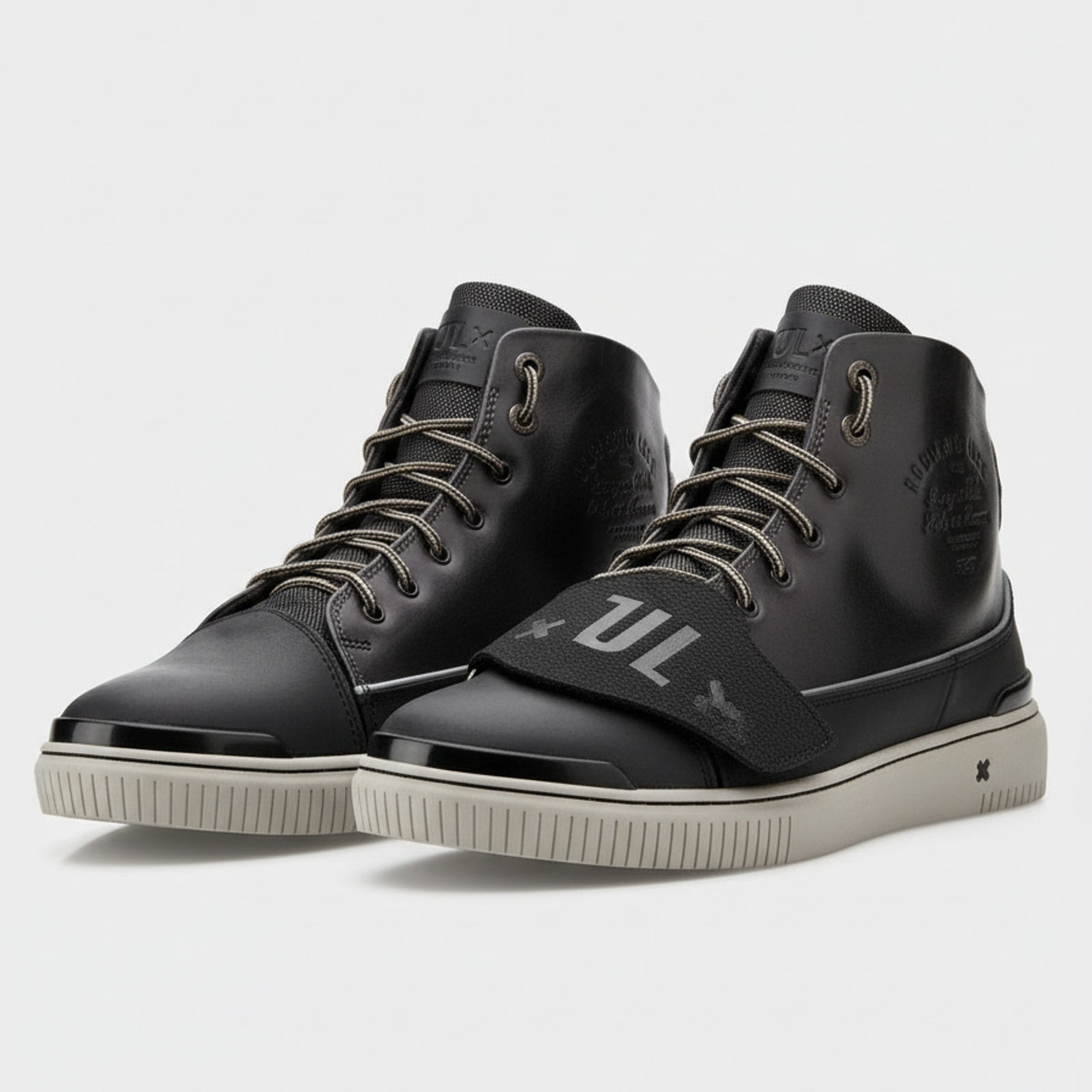 model-casual-setting - Men's Black Leather High-Top Sneakers