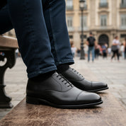 model-casual-setting - Men's Black Leather Lace-Up Oxfords