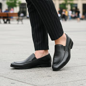 model-casual-setting - Men's Black Leather Moccasin Loafers