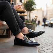 model-casual-setting - Men's Black Leather Moccasins