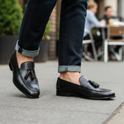 model-casual-setting - Men's Black Leather Tassel Moccasins