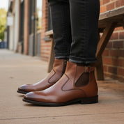 model-casual-setting - Men's Brown Leather Chelsea Boots