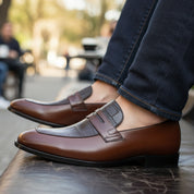 model-casual-setting - Men's Brown Leather Moccasins with Crocodile Embossing