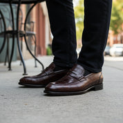 model-casual-setting - Men's Brown Leather Moccasins