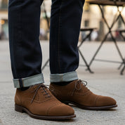 model-casual-setting - Men's Brown Suede Oxford Shoes