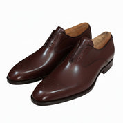 Men's Maroon Leather Oxford Dress Shoes - model-casual-setting
