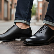 Men's Black Oxford Leather Dress Shoes - model-siting