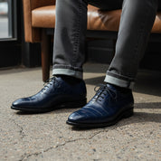 Men's Blue Lace-Up Crocodile Patterned Leather Shoes - model-siting