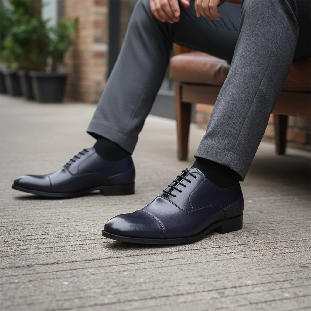model-siting - Men's Classic Oxford Leather Shoes