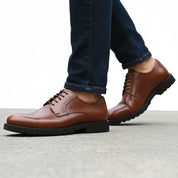 Men's Black Leather Oxford Dress Shoes - model-walking-street