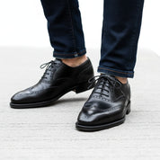 model-walking-street - Men's Black Leather Wing Tip Brogue Dress Shoes