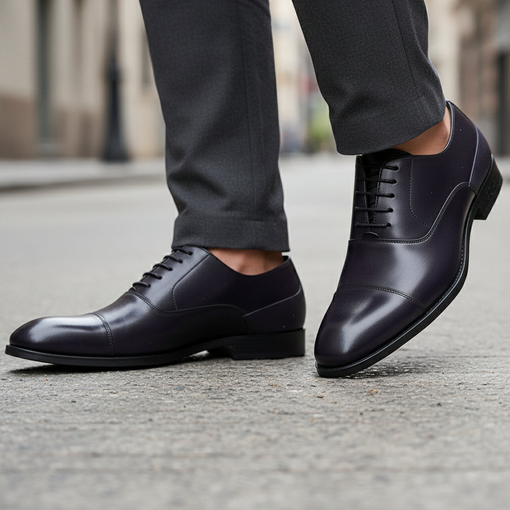 model-walking-street - Men's Classic Oxford Leather Shoes