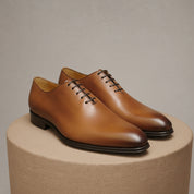Men's Brown Oxford Leather Dress Shoes - pedestal-view