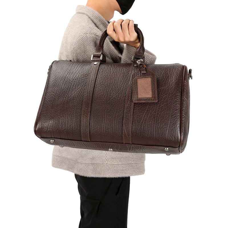 Sleek Leather Duffle Bag - A Modern Classic