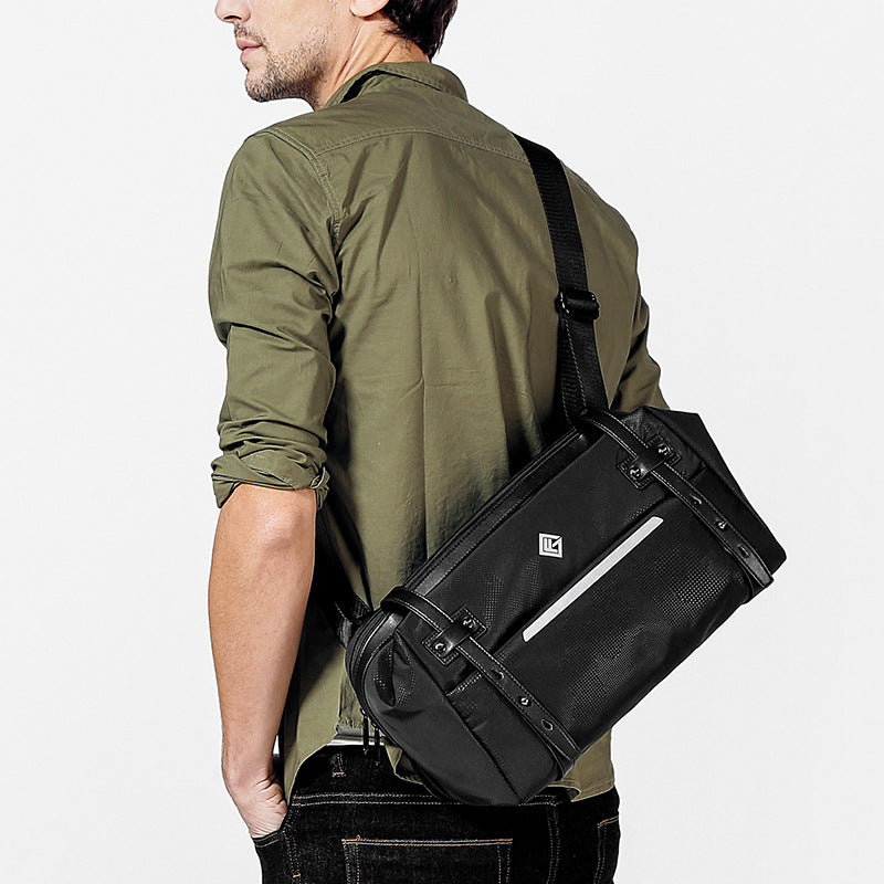 Sleek Messenger Bag with Modern Design and Reflective Detailing