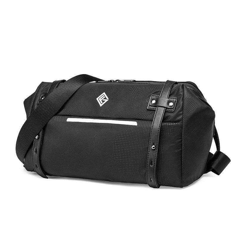 Sleek Messenger Bag with Modern Design and Reflective Detailing