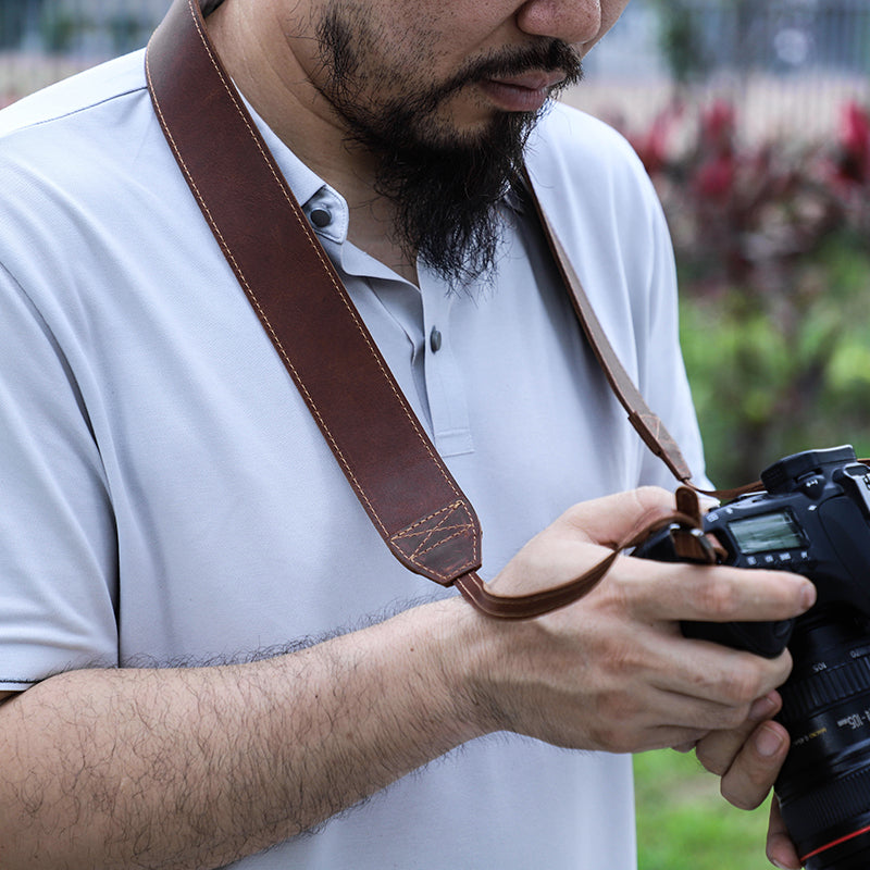 Stylish Leather Adjustable Strap for Professional Cameras