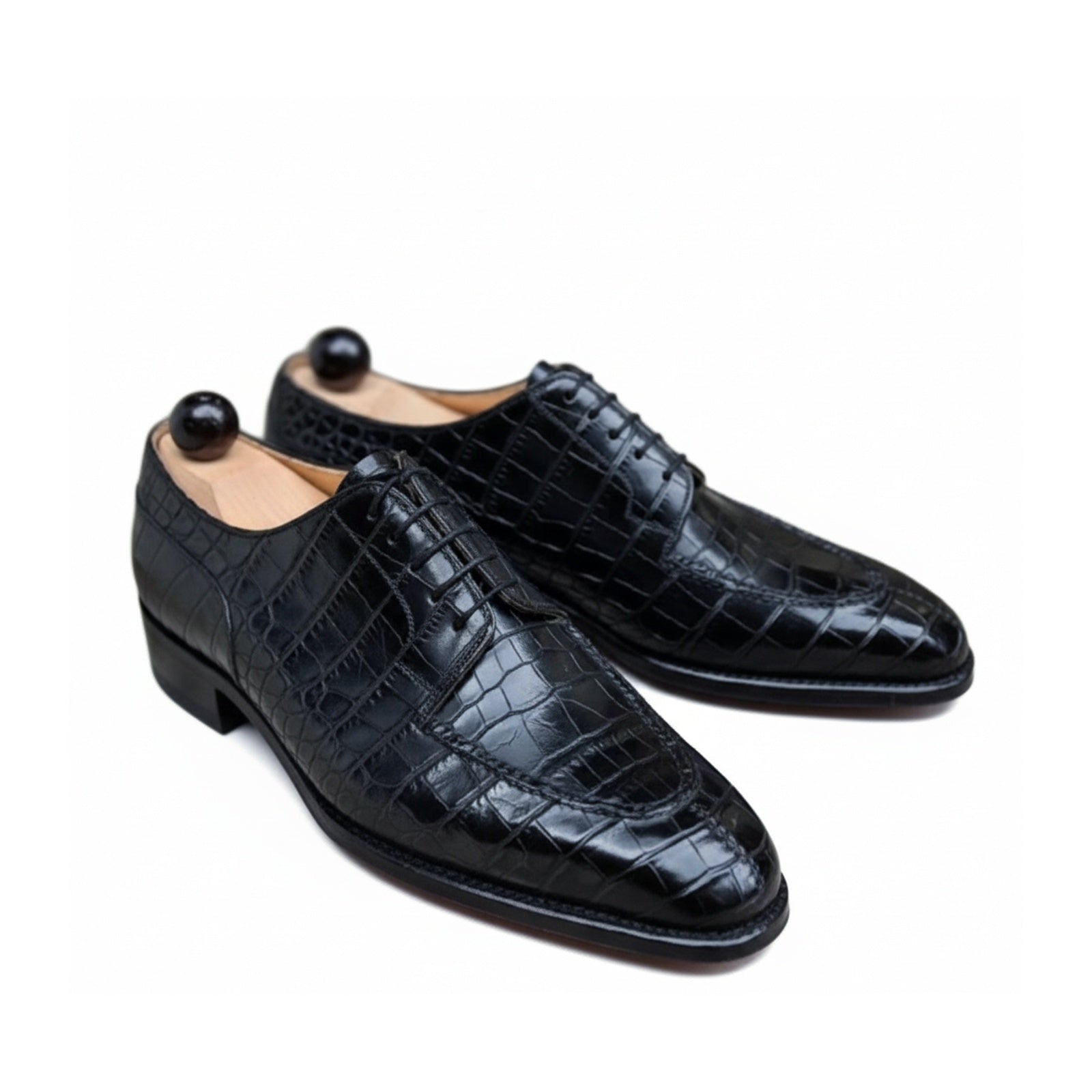 Men's Black Alligator Embossed Leather Dress Shoes - three-quarter-view