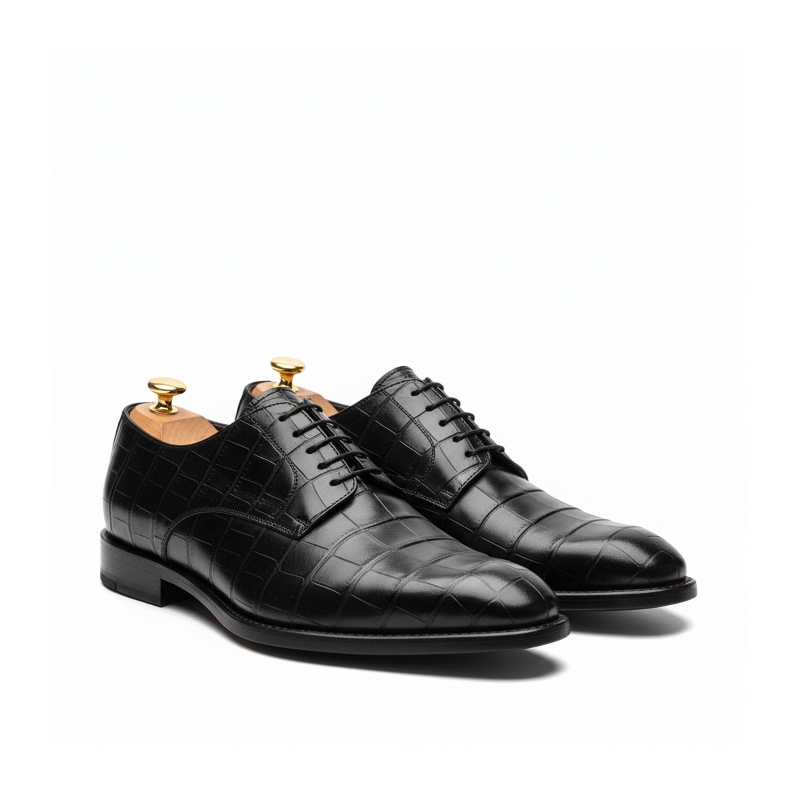 three-quarter-view - Men's Black Alligator Leather Oxford Shoes