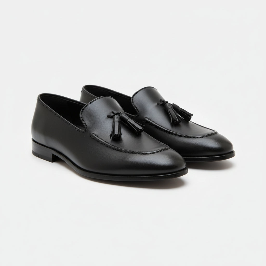 three-quarter-view - Men's Black Tassel Leather Moccasins